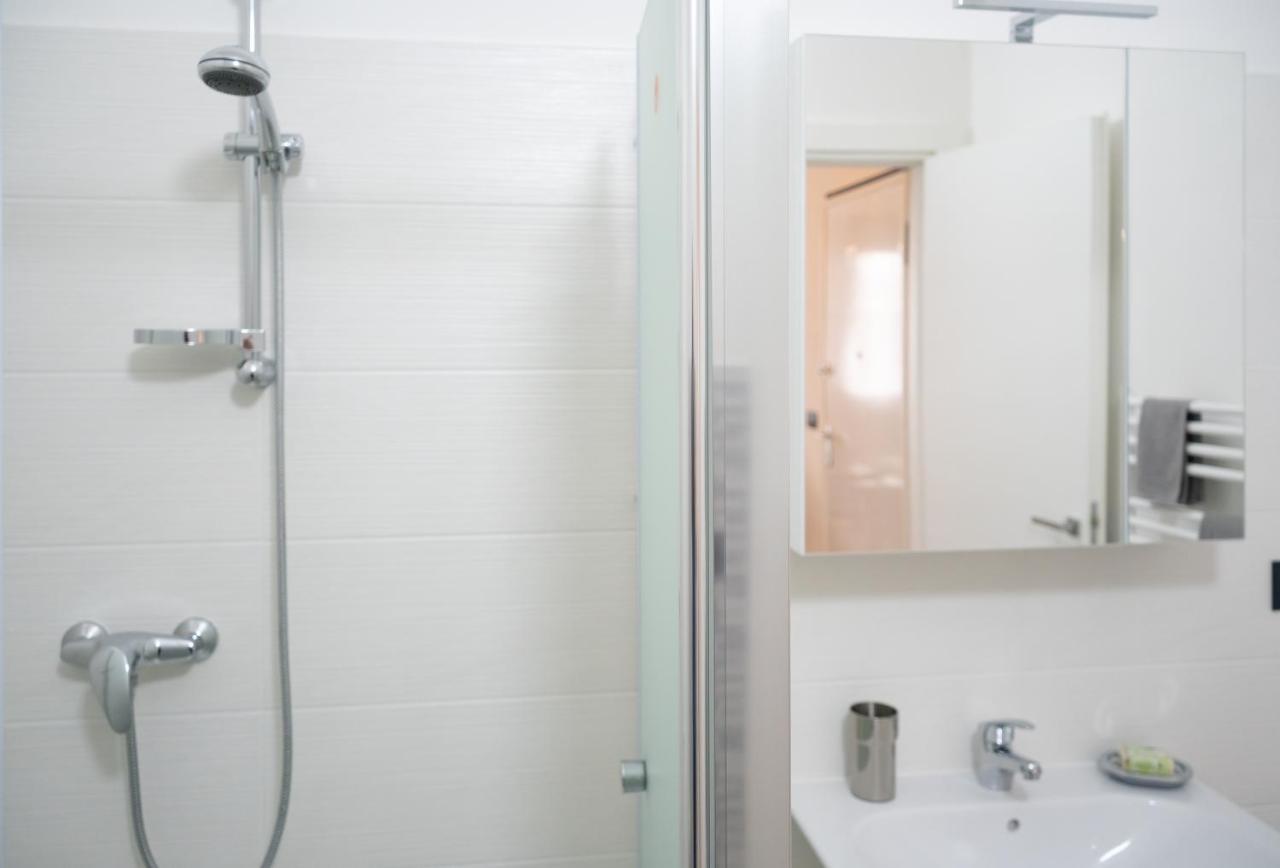 Brand New Studio With Garage - Close To The Beach Acquarica del Capo Esterno foto